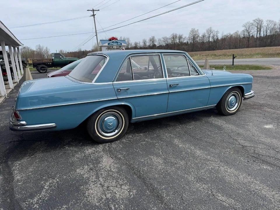 1967 Mercedes-Benz W108 & W109 - Image 18 of 31