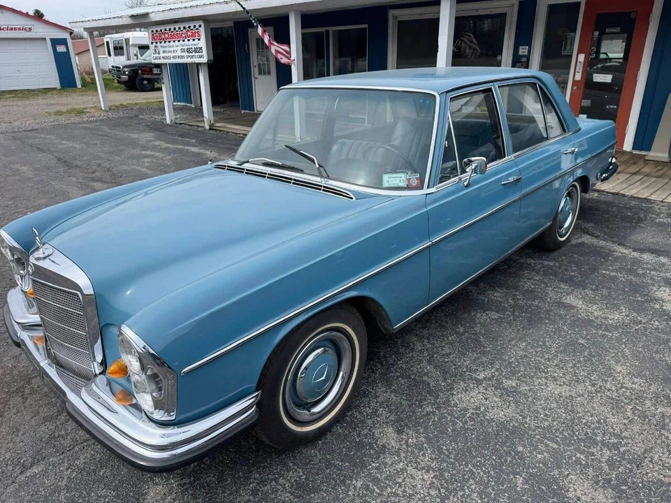 1967 Mercedes-Benz W108 & W109 - Image 12 of 31