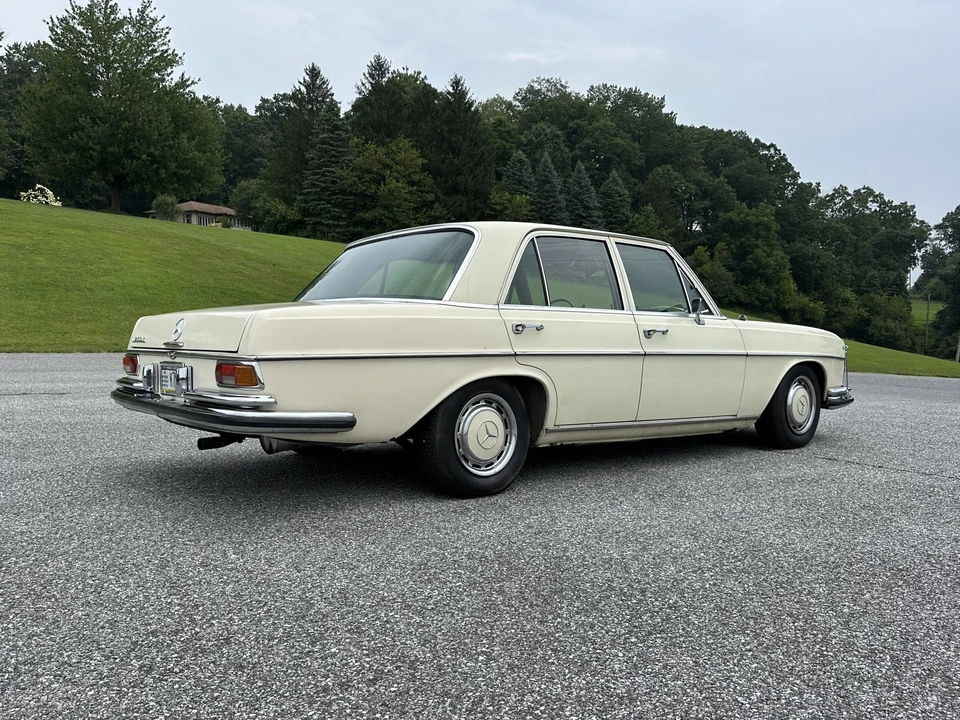 1967 Mercedes-Benz W108 & W109 - Image 12 of 31