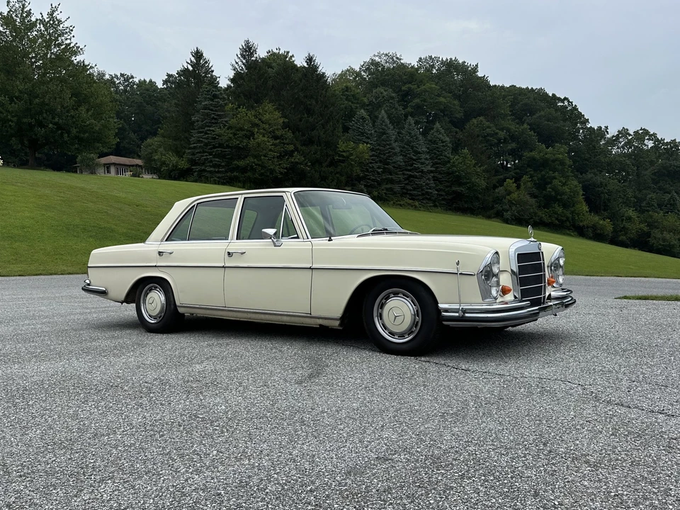 1967 Mercedes-Benz W108 & W109 - Image 14 of 31