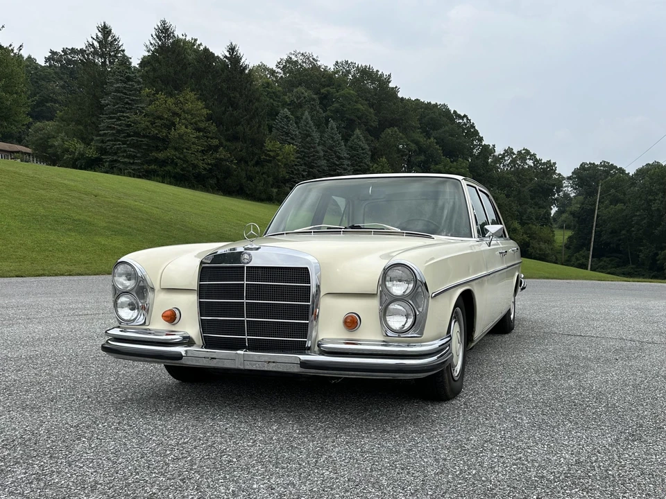 1967 Mercedes-Benz W108 & W109 - Image 2 of 31