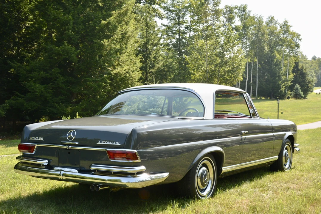 1967 Mercedes-Benz W111 Coupe - Image 11 of 31