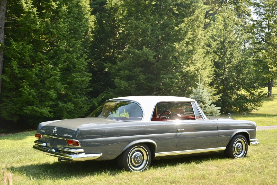 1967 Mercedes-Benz W111 Coupe - Image 10 of 31