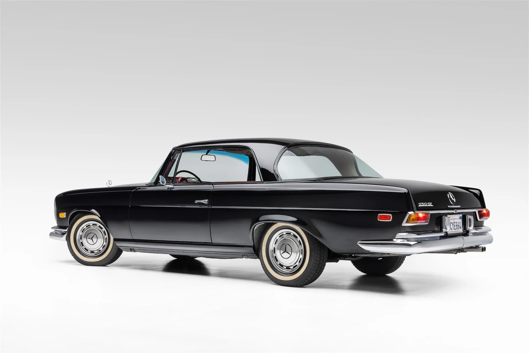 1967 Mercedes-Benz W111 Coupe - Image 7 of 31