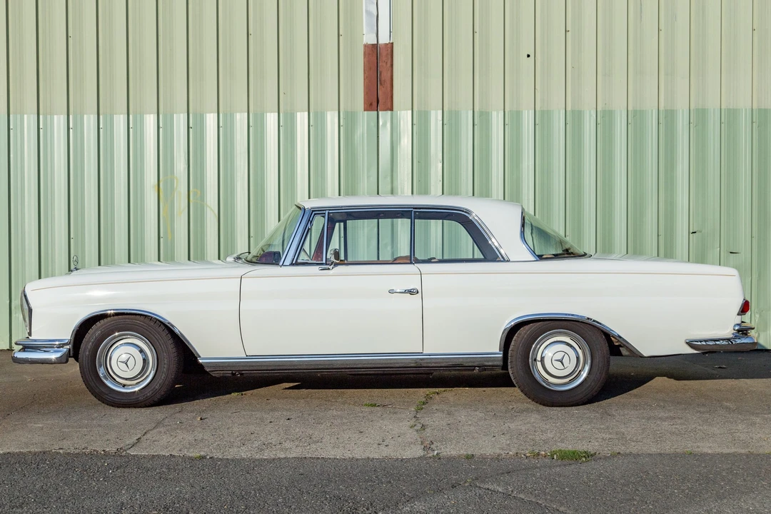 1967 Mercedes-Benz W111 Coupe - Image 3 of 31