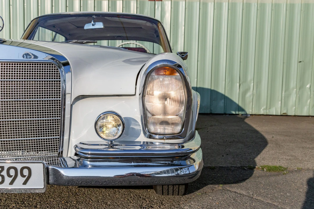 1967 Mercedes-Benz W111 Coupe - Image 18 of 31