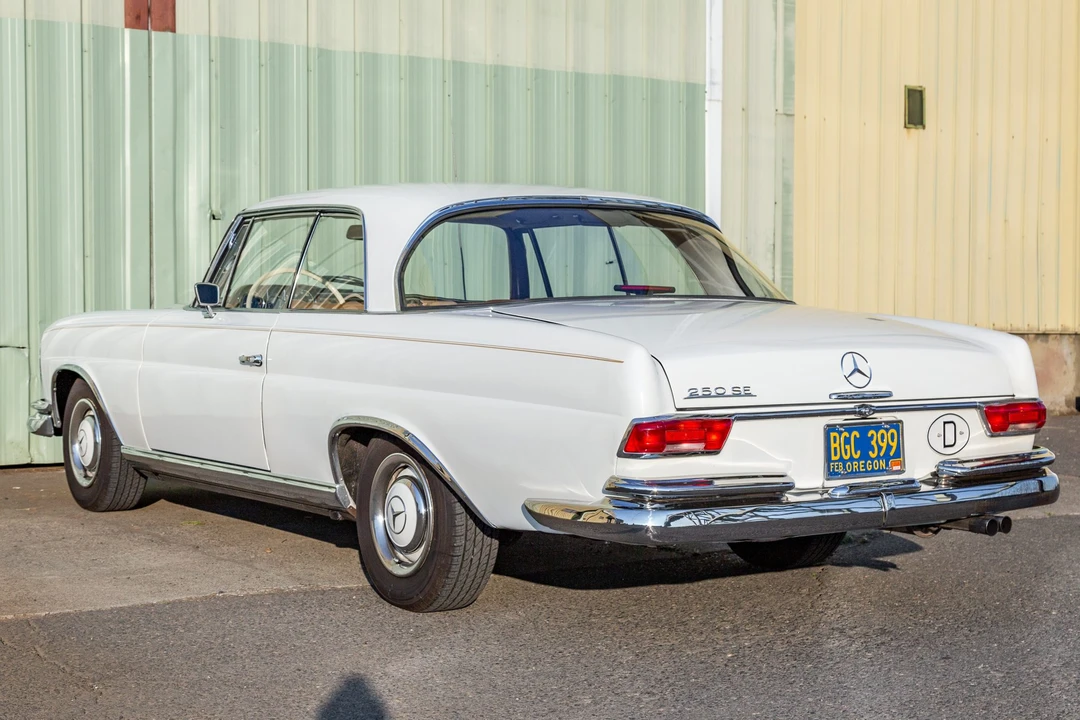 1967 Mercedes-Benz W111 Coupe - Image 4 of 31