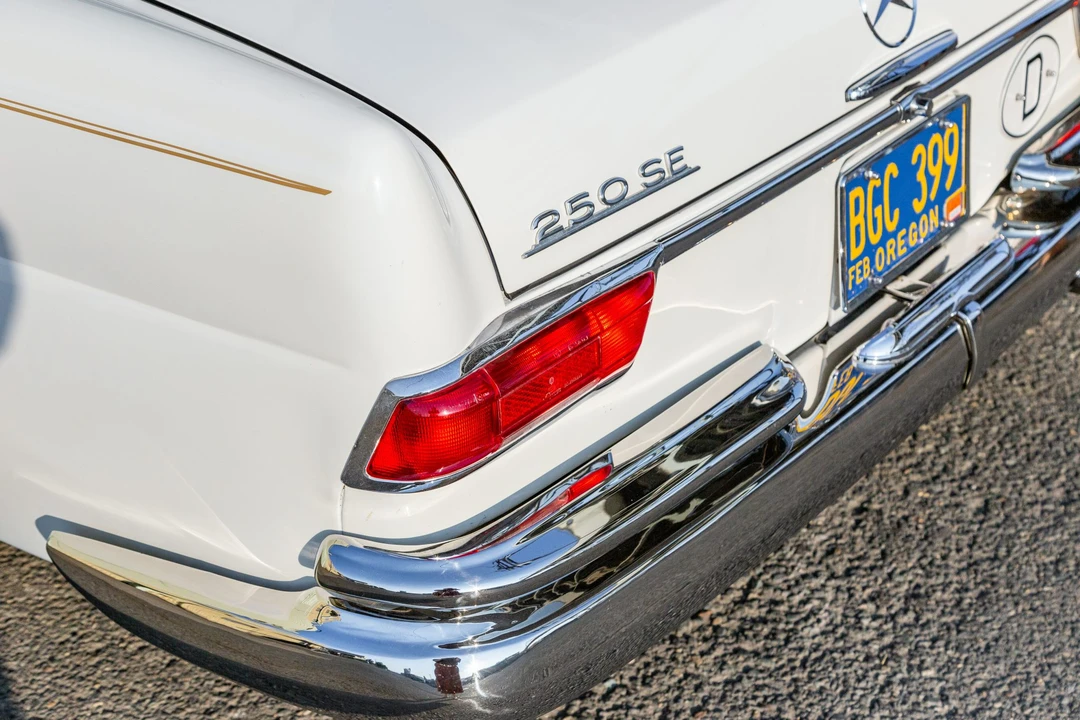 1967 Mercedes-Benz W111 Coupe - Image 23 of 31