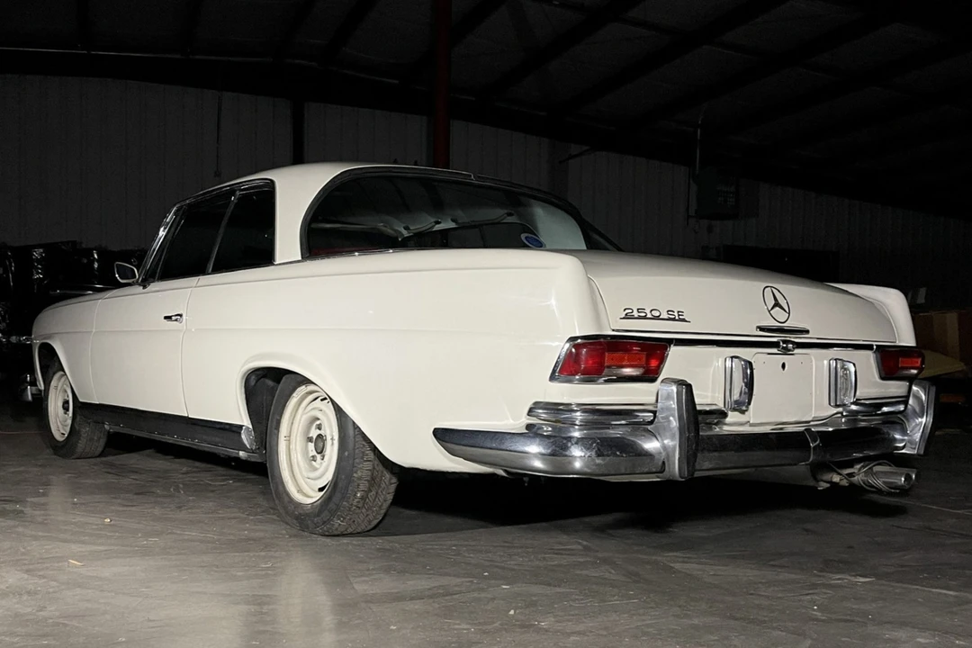 1967 Mercedes-Benz W111 Coupe - Image 5 of 31