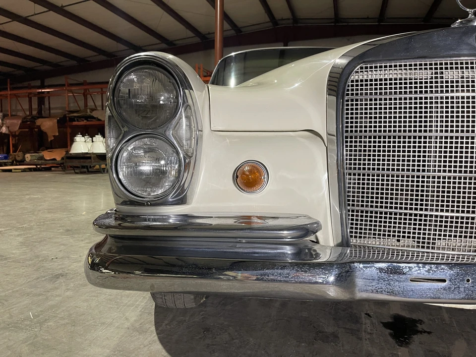 1967 Mercedes-Benz W111 Coupe - Image 11 of 31