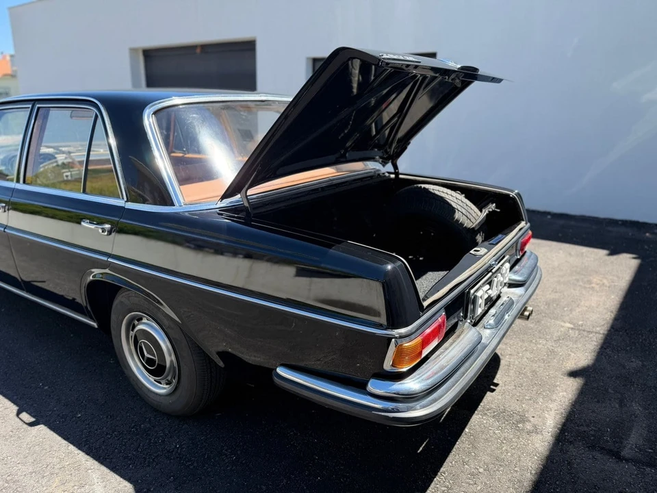 1967 Mercedes-Benz W108 & W109 - Image 29 of 30