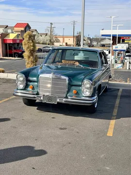 1967 Mercedes-Benz 300 SE Sedan 4D