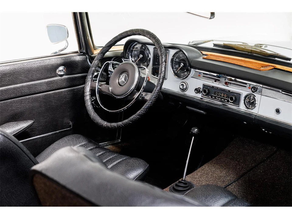 1967 Mercedes-Benz W113 SL-Class - Image 17 of 31