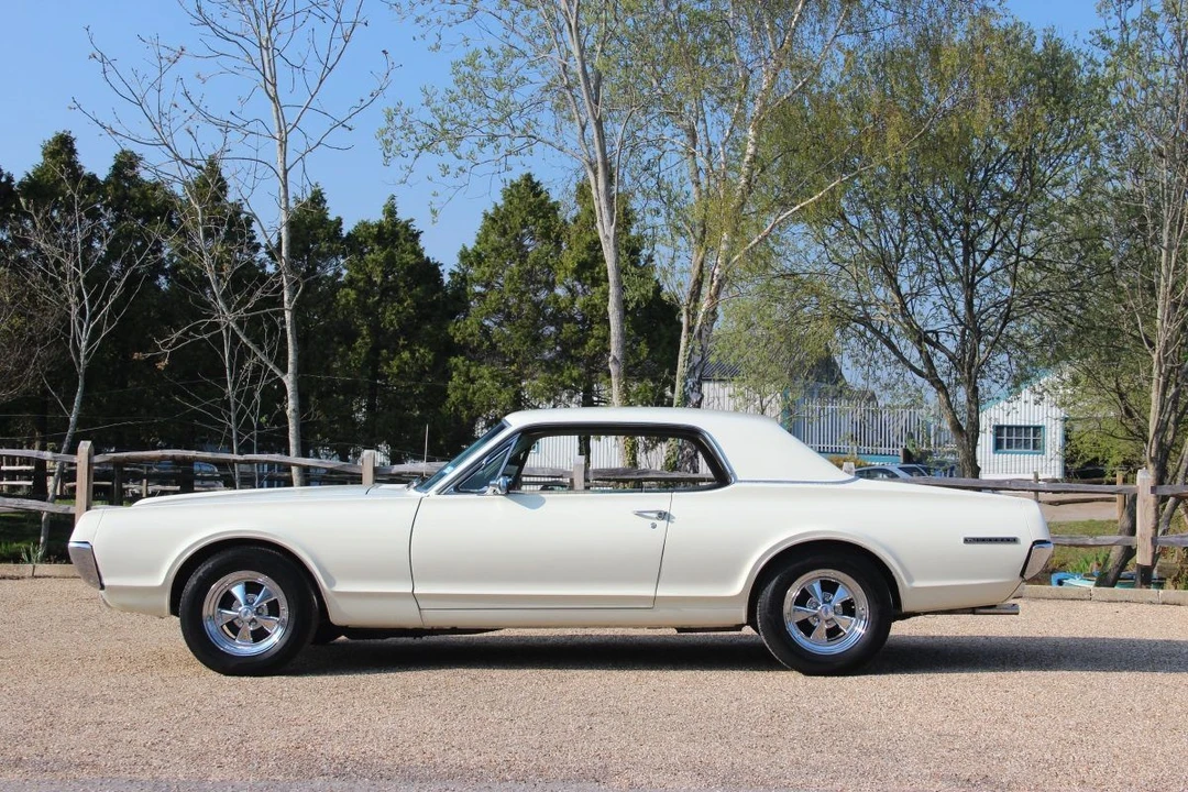 1967 Mercury Cougar 1st Gen - Image 20 of 31