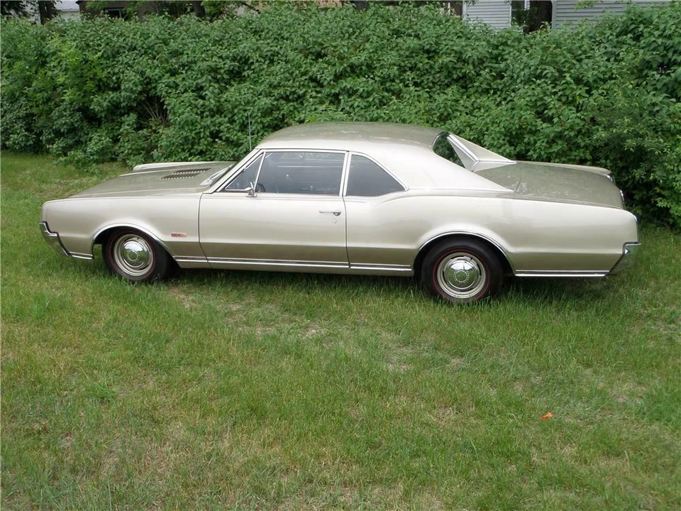 1967 Oldsmobile 442 1st Gen - Image 5 of 5