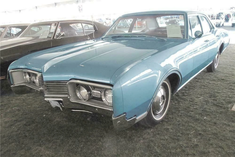 1967 Oldsmobile 88 - Image 2 of 5