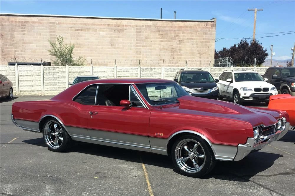 1967 Oldsmobile Cutlass 2nd Gen - Image 2 of 6