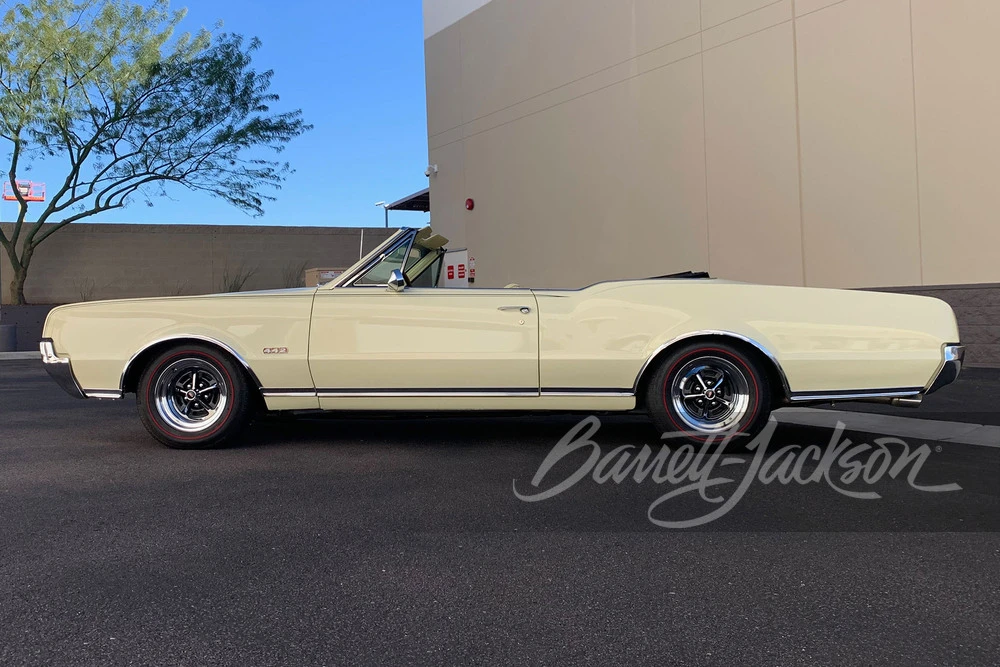 1967 Oldsmobile Cutlass Supreme - Image 11 of 11