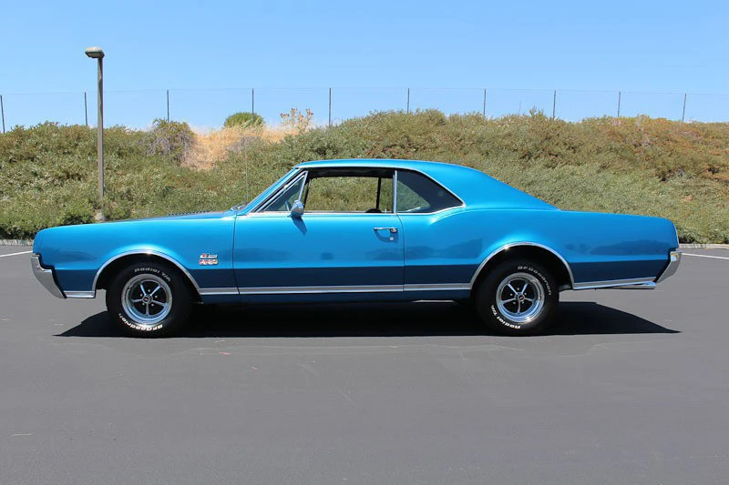 1967 Oldsmobile Cutlass Supreme - Image 5 of 5