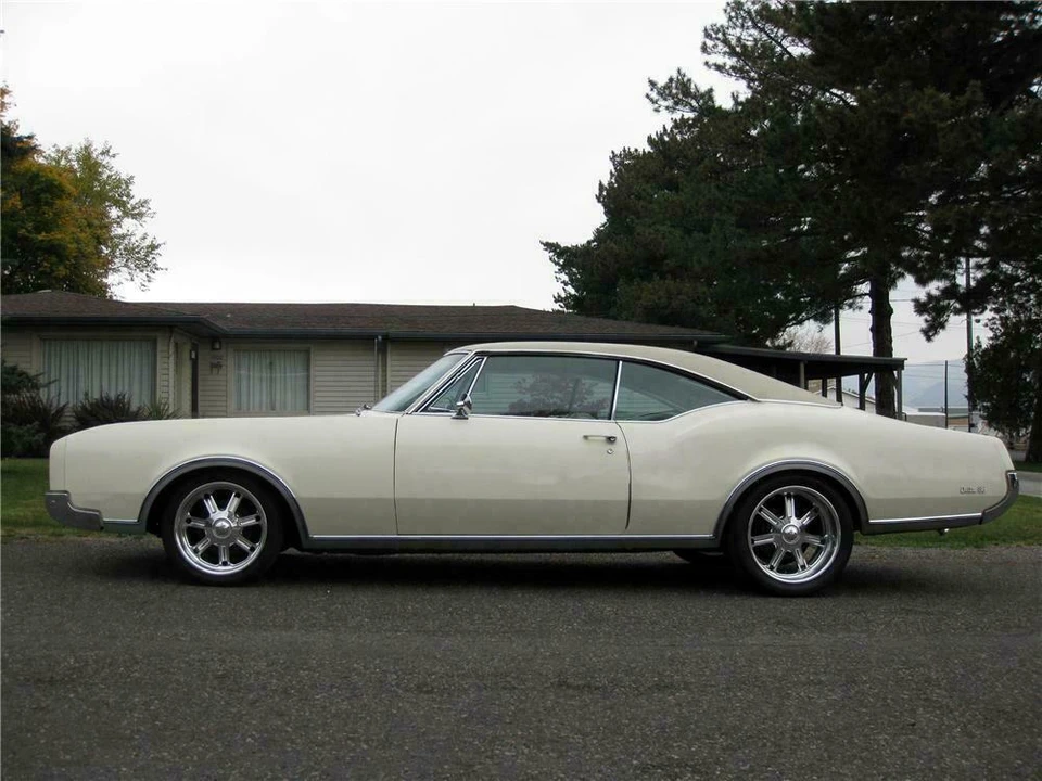 1967 Oldsmobile 88 - Image 5 of 5