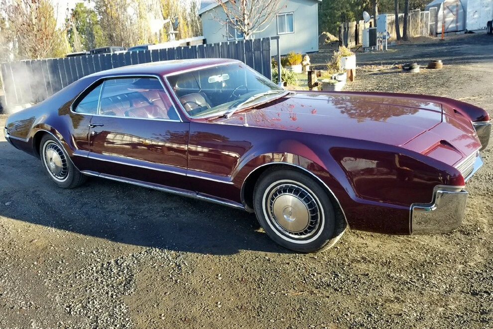 1967 Oldsmobile Toronado - Image 2 of 5