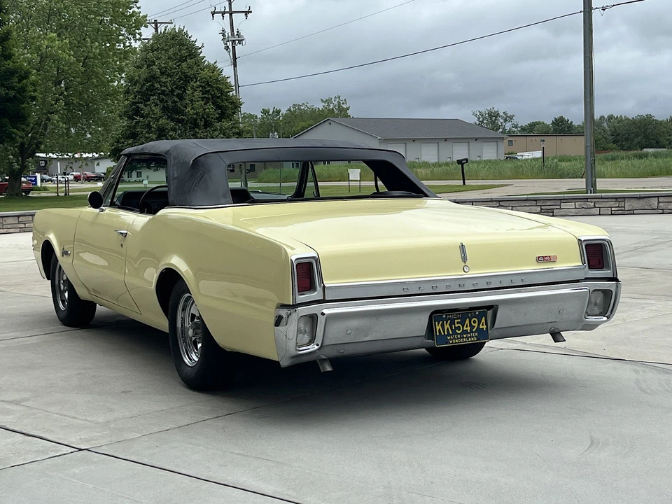 1967 Oldsmobile Cutlass Supreme - Image 7 of 31