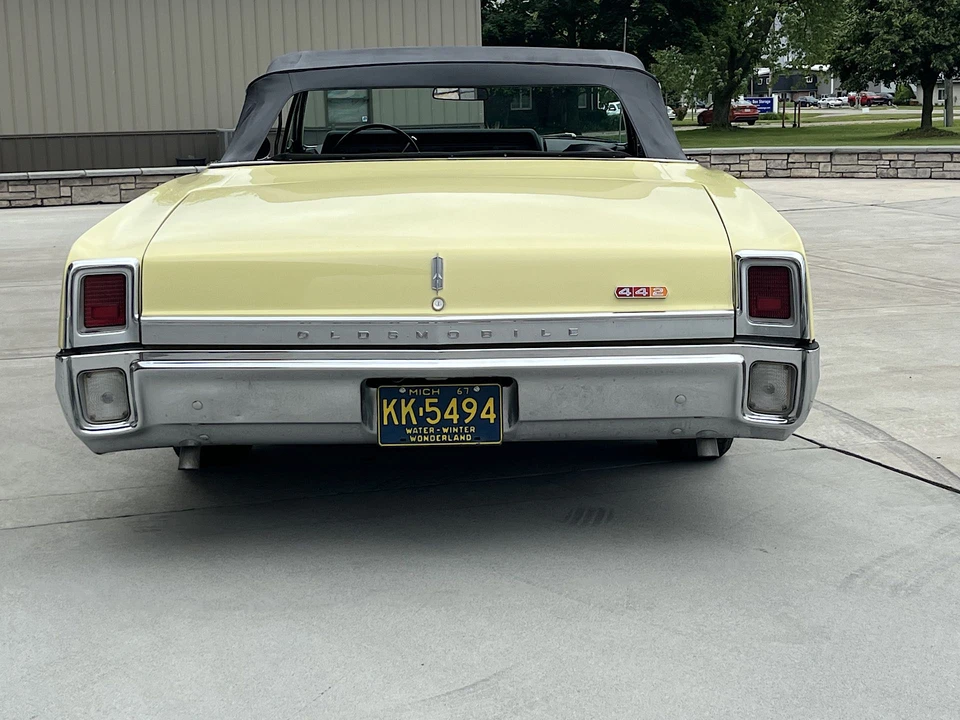 1967 Oldsmobile Cutlass Supreme - Image 6 of 31