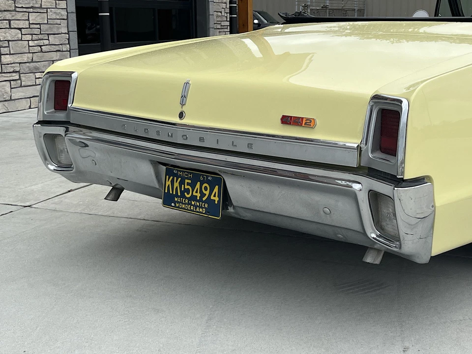 1967 Oldsmobile Cutlass Supreme - Image 28 of 31