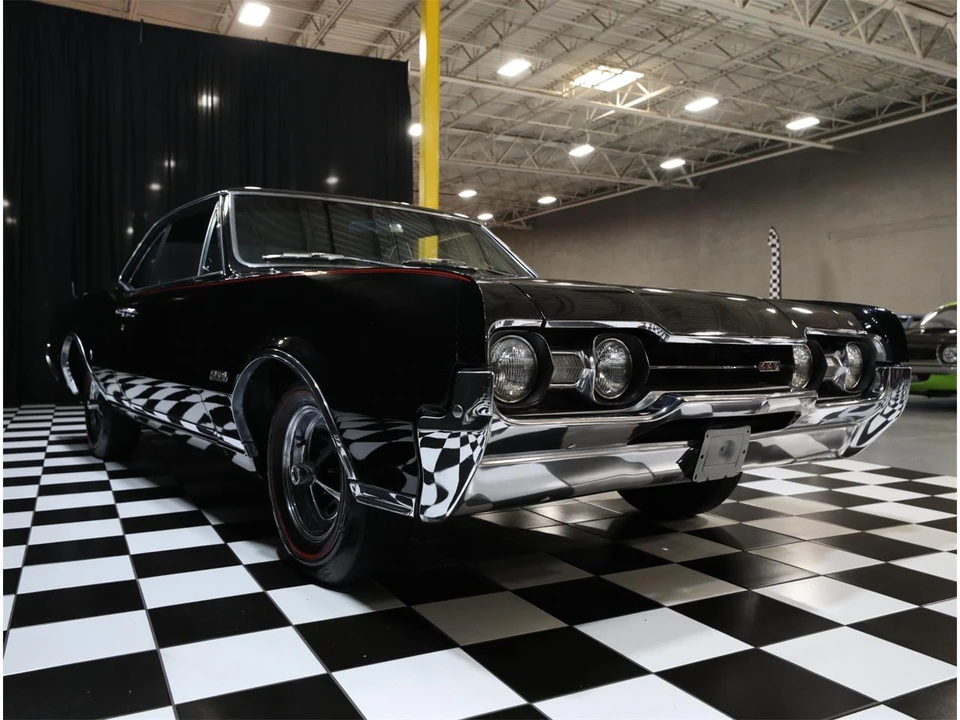 1967 Oldsmobile 442 1st Gen - Image 14 of 31