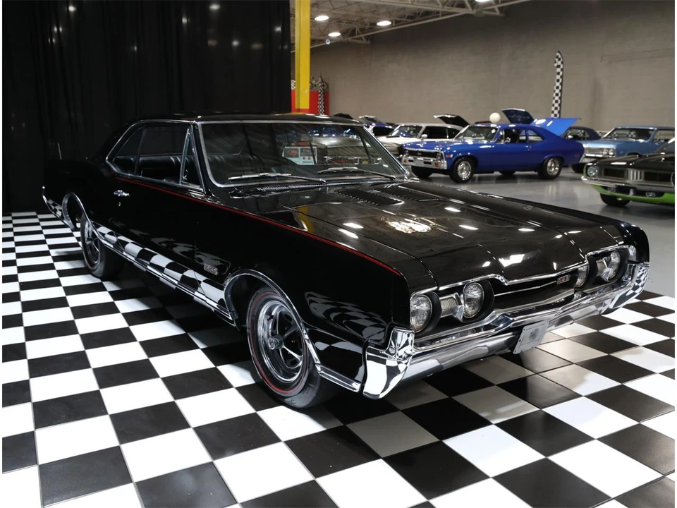 1967 Oldsmobile 442 1st Gen - Image 15 of 31