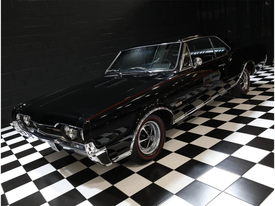 1967 Oldsmobile 442 1st Gen - Image 8 of 31