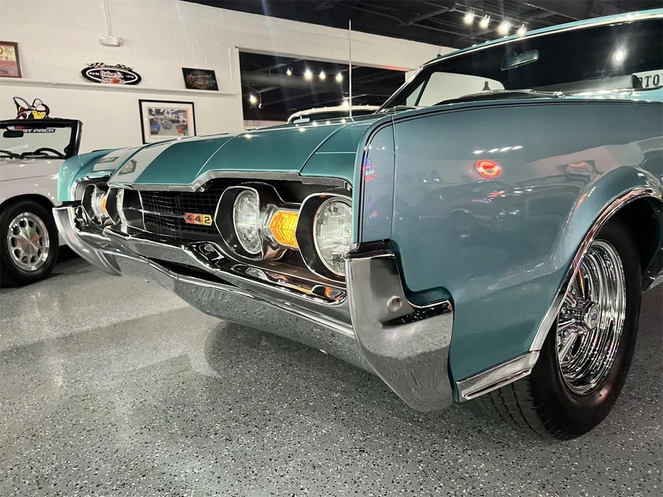 1967 Oldsmobile 442 1st Gen - Image 25 of 30