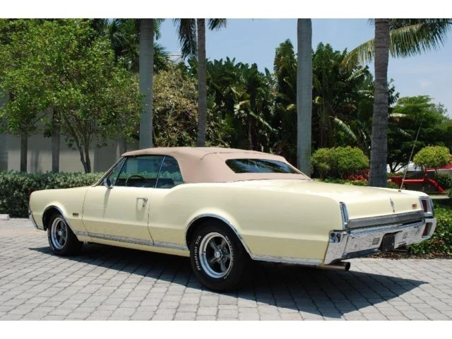 1967 Oldsmobile 442 1st Gen - Image 2 of 3