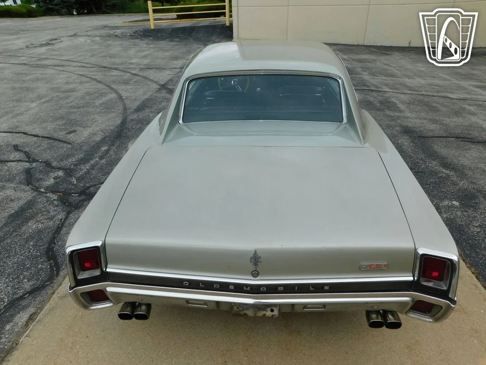 1967 Oldsmobile 442 1st Gen - Image 9 of 12