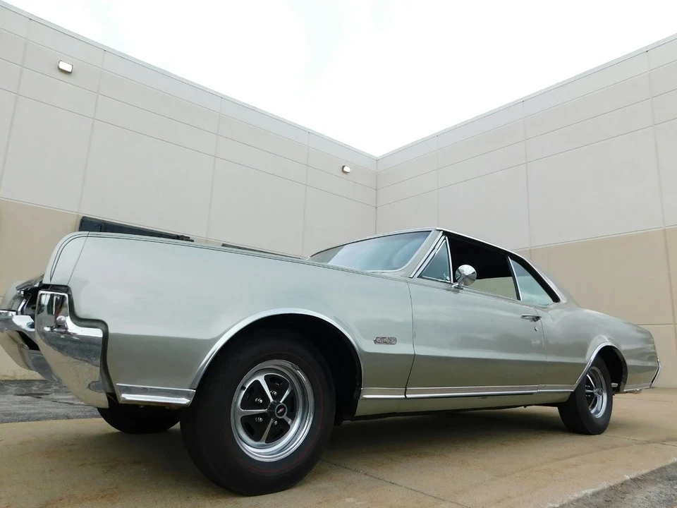 1967 Oldsmobile 442 1st Gen - Image 8 of 21