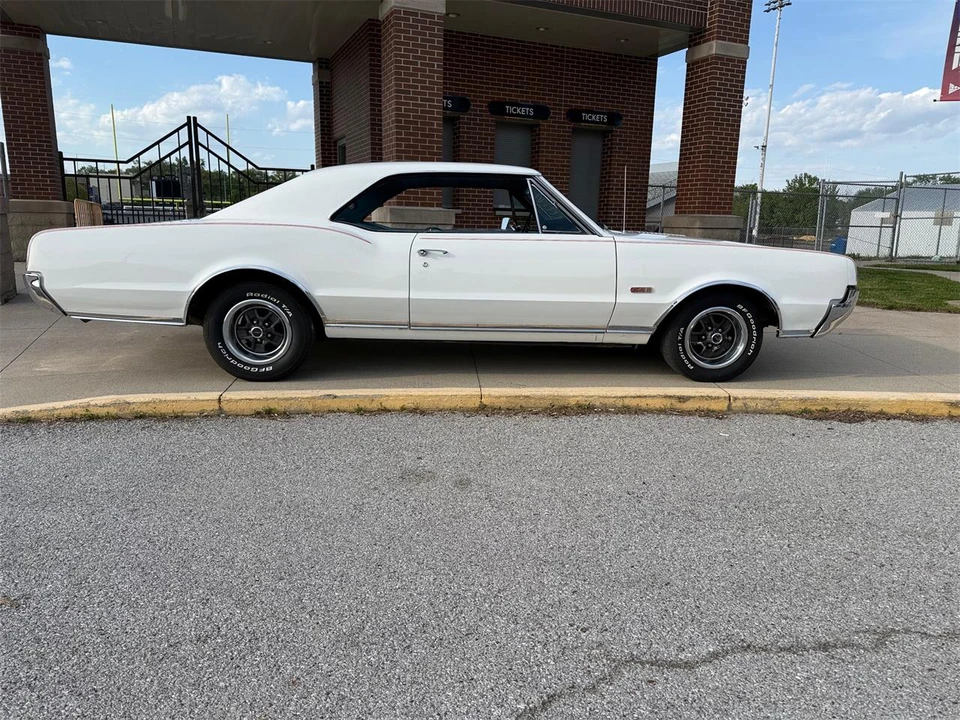 1967 Oldsmobile 442 1st Gen - Image 3 of 12