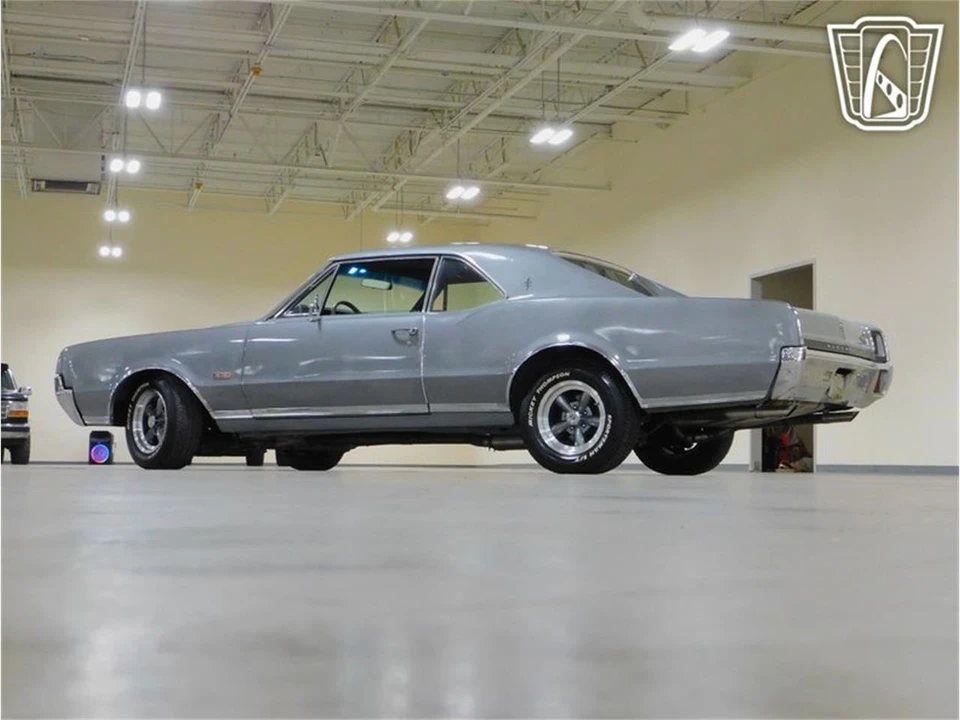1967 Oldsmobile 442 1st Gen - Image 12 of 31