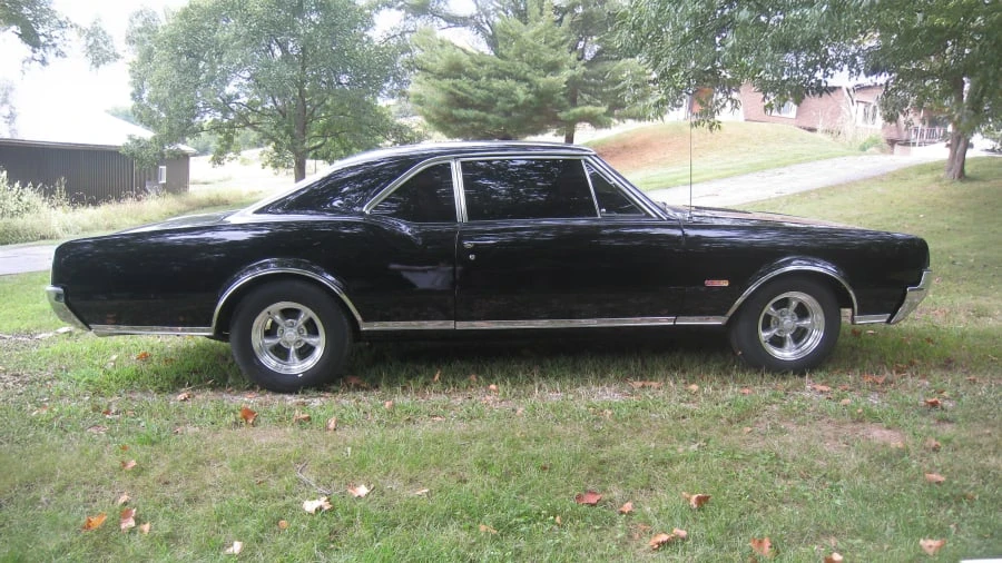 1967 Oldsmobile 442 1st Gen - Image 4 of 9