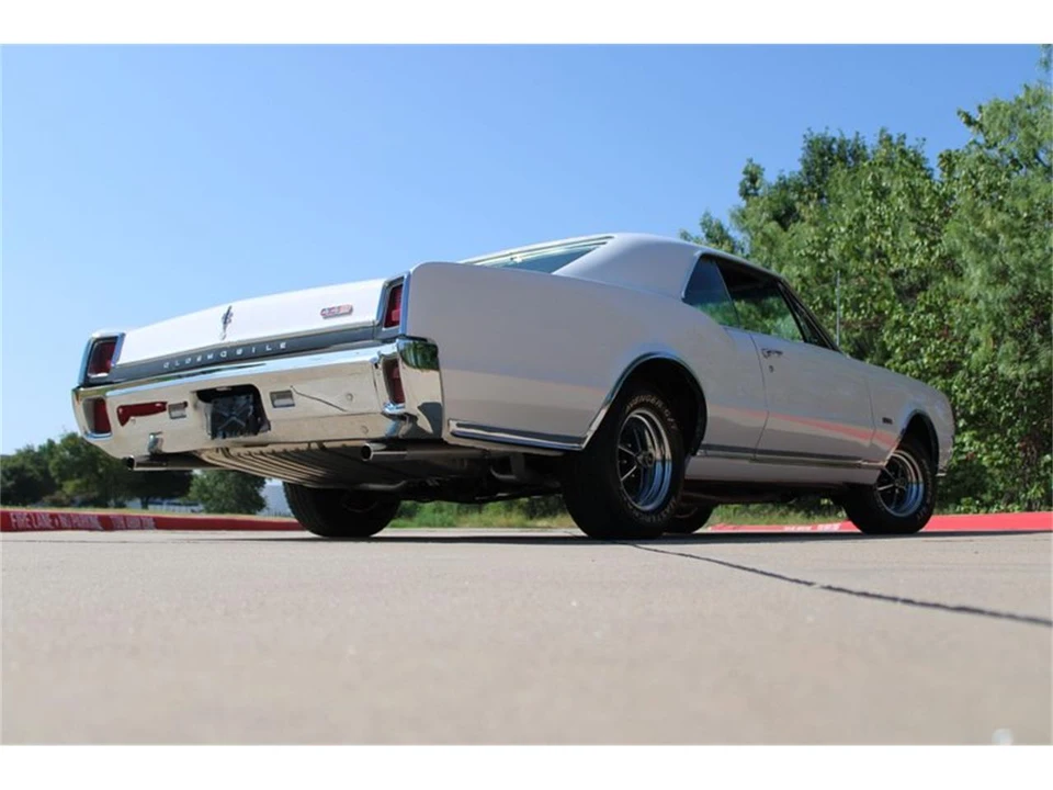 1967 Oldsmobile 442 1st Gen - Image 16 of 31