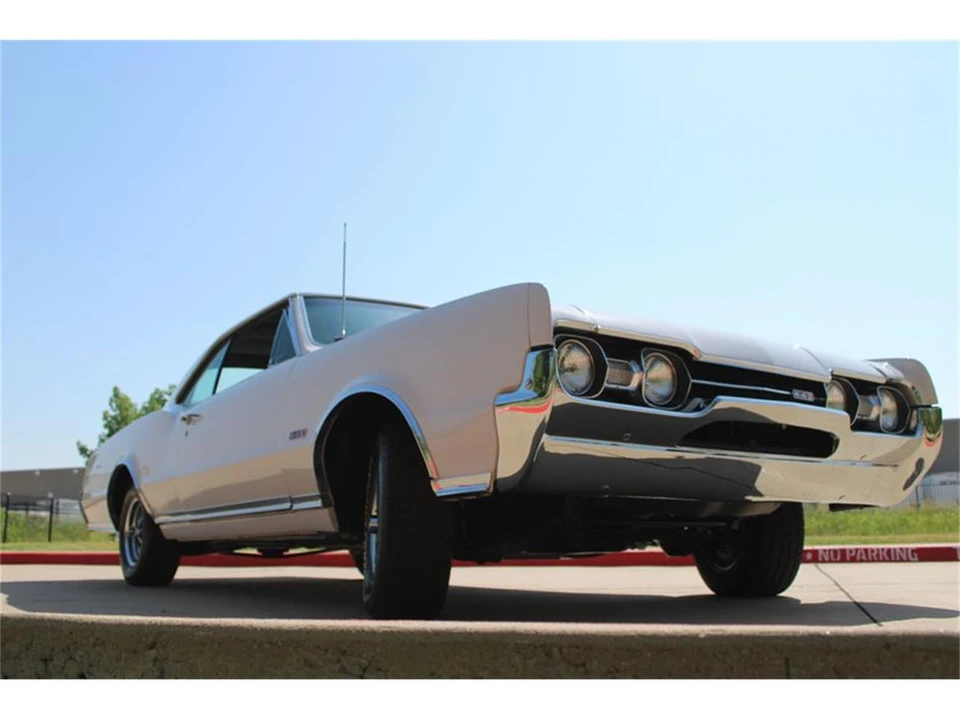 1967 Oldsmobile 442 1st Gen - Image 22 of 31