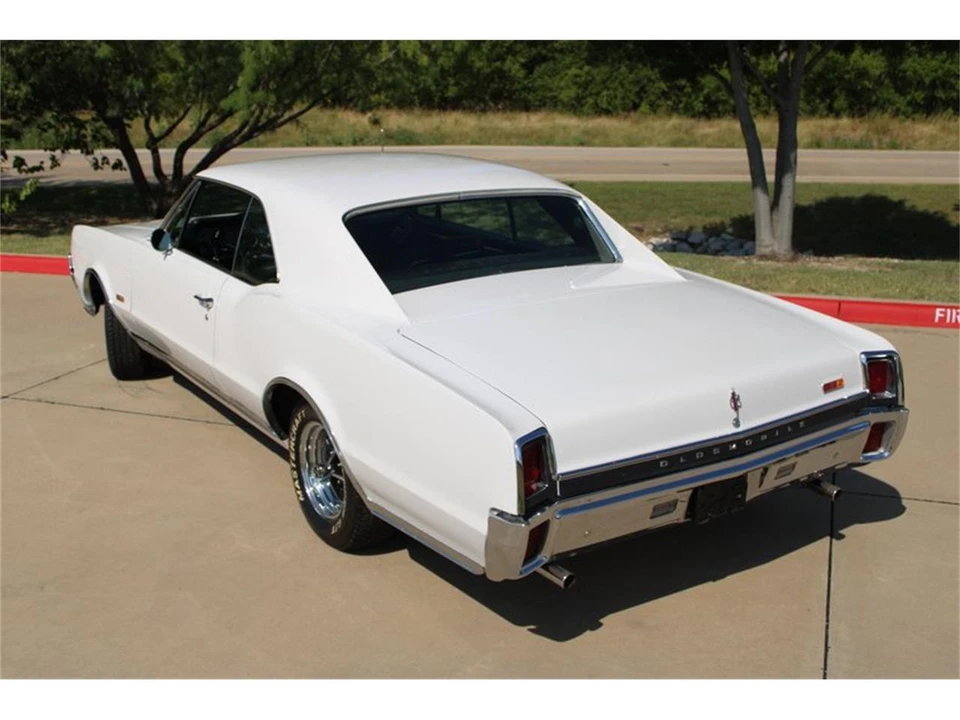 1967 Oldsmobile 442 1st Gen - Image 8 of 31