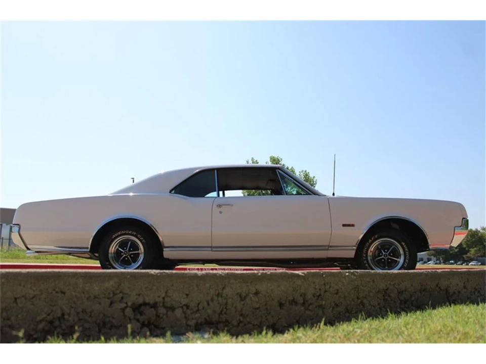 1967 Oldsmobile 442 1st Gen - Image 19 of 31