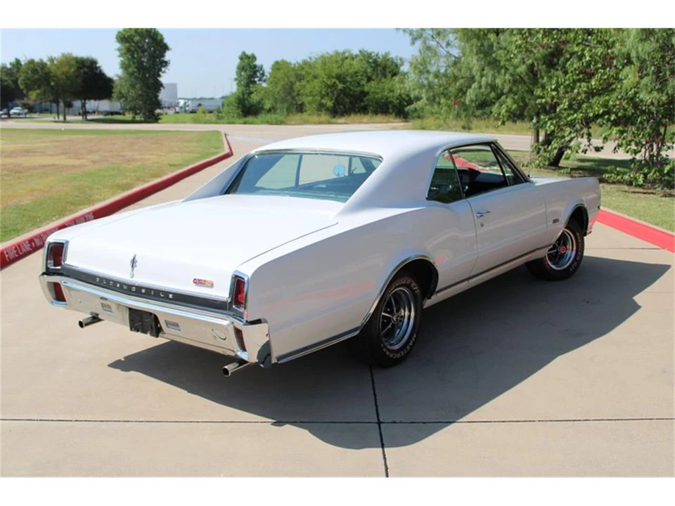1967 Oldsmobile 442 1st Gen - Image 14 of 31