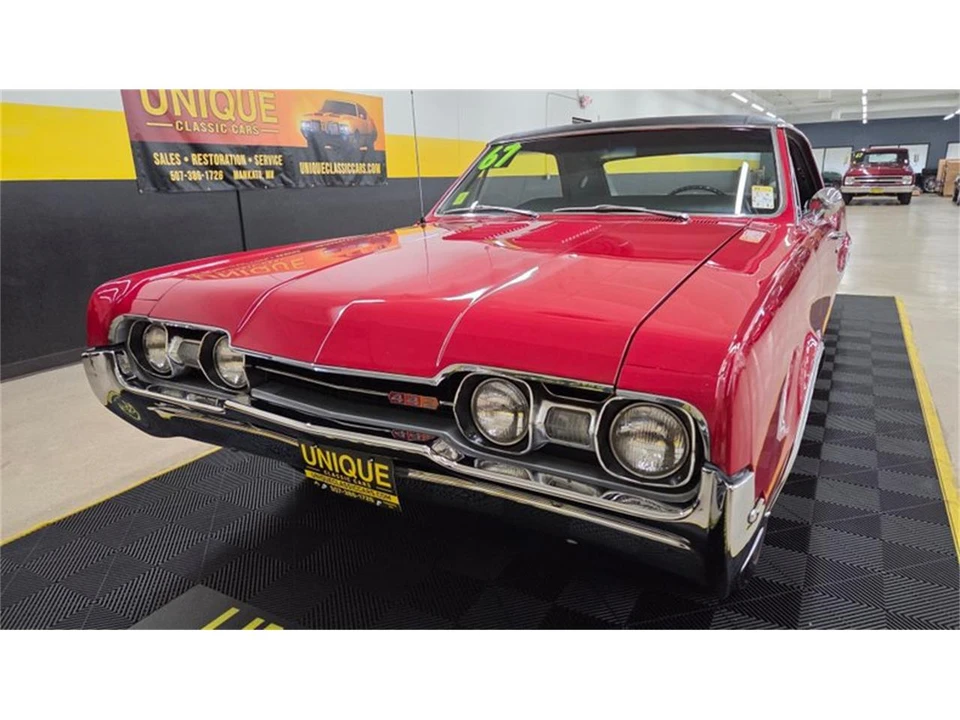 1967 Oldsmobile 442 1st Gen - Image 11 of 31