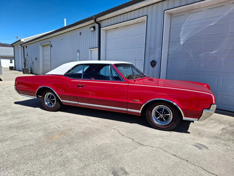 1967 Oldsmobile 442 1st Gen - Image 8 of 31