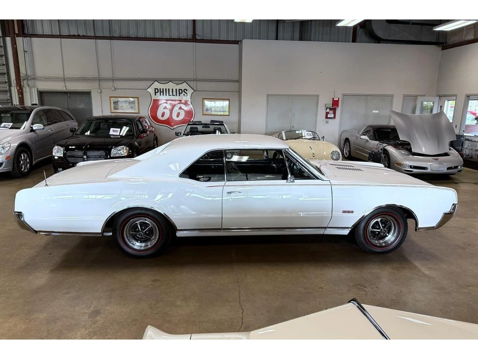 1967 Oldsmobile 442 1st Gen - Image 25 of 31