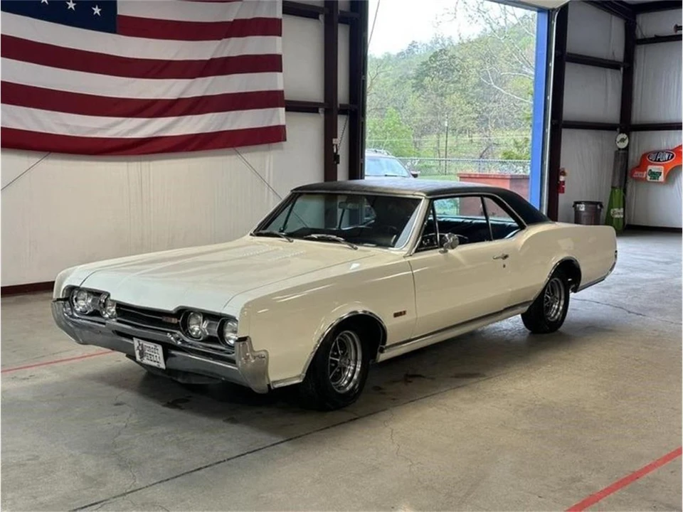 1967 Oldsmobile 442 1st Gen - Image 2 of 18