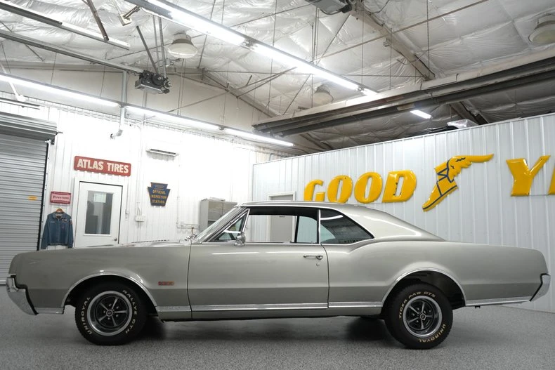 1967 Oldsmobile 442 1st Gen - Image 7 of 31