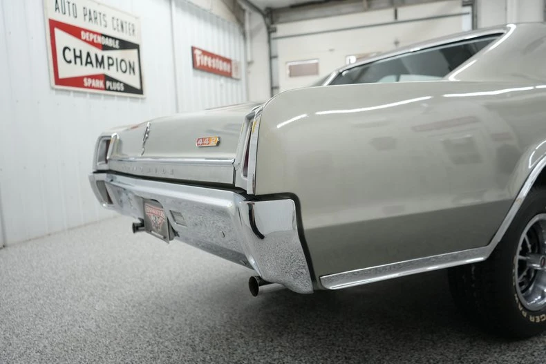 1967 Oldsmobile 442 1st Gen - Image 14 of 31