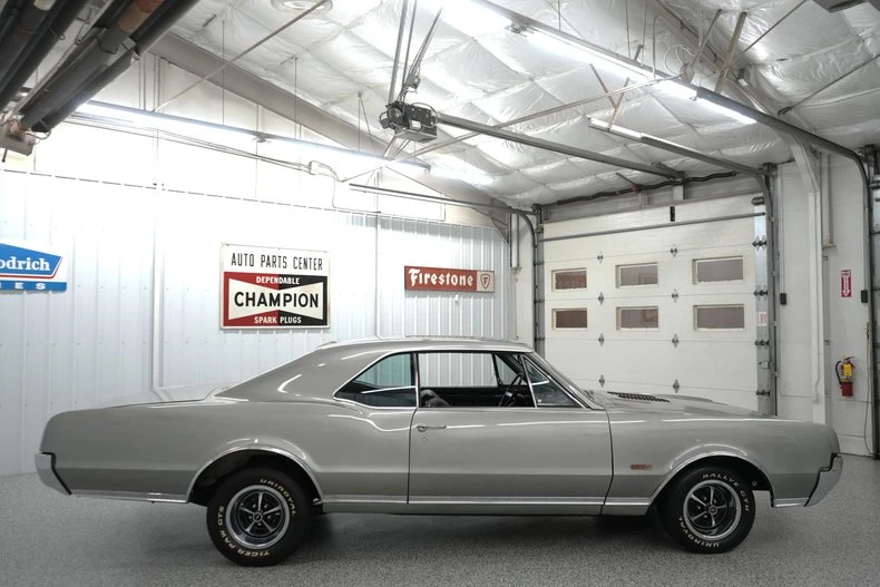 1967 Oldsmobile 442 1st Gen - Image 18 of 31